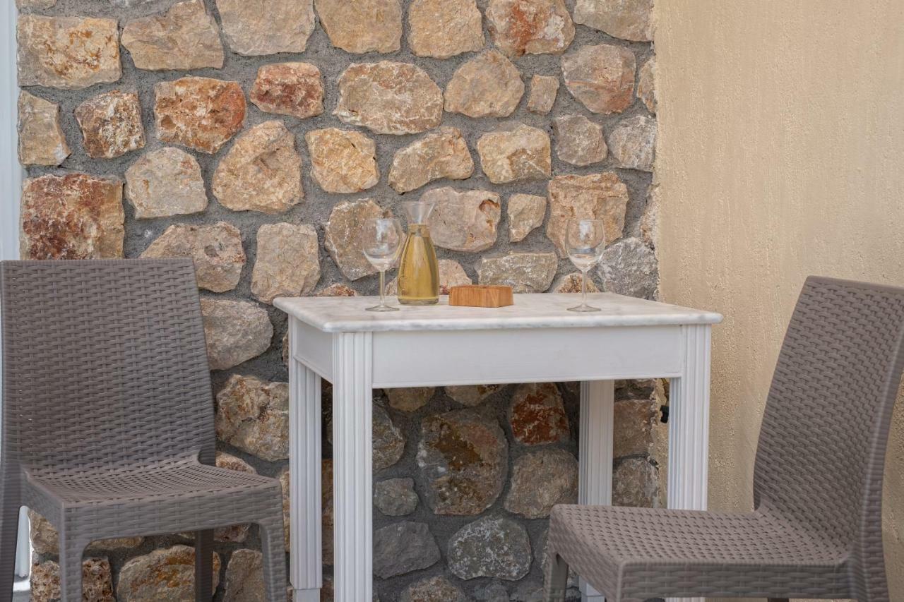 Cyclops Beach Apartments Perivolos  Dış mekan fotoğraf
